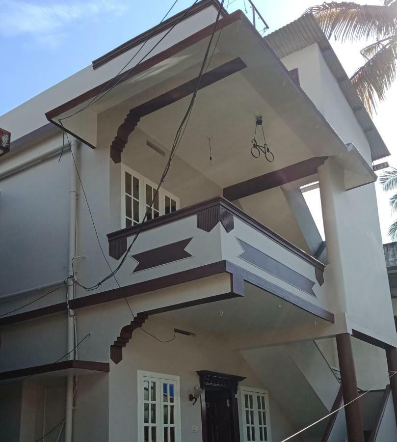 Frangipani Holiday Home Fort Kochi Exterior foto